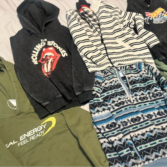 7 jacket/hoodies boys size 5 - Picture 3 of 4